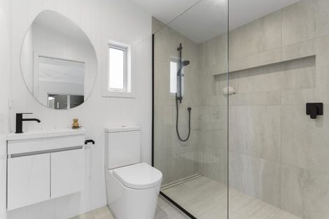 Photo of property in 3 Francis Avenue, Stanmore Bay, Whangaparaoa, 0932