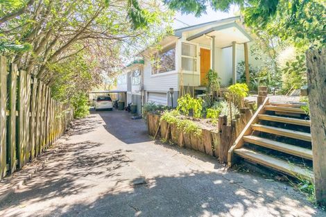 Photo of property in 16 Seon Place, Birkdale, Auckland, 0626