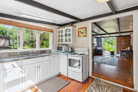 Photo of property in 11 Waimea Road, Waikanae Beach, Waikanae, 5036