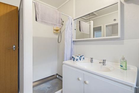 Photo of property in 10/16 Willerton Avenue, New Lynn, Auckland, 0600