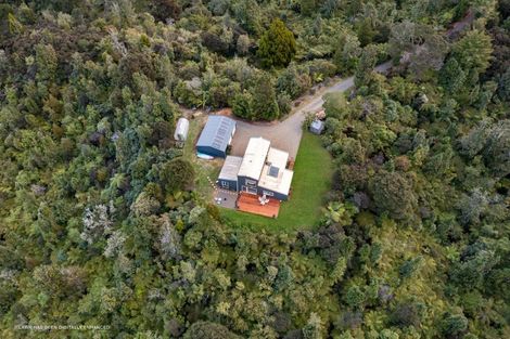 Photo of property in 58 Takingawairua Road, Kaimarama, Whitianga, 3591
