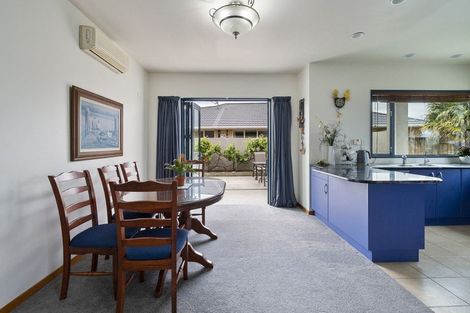 Photo of property in 55 Royal Oak Drive, Kelvin Grove, Palmerston North, 4414