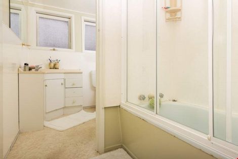 Photo of property in 2/220a Church Street, Onehunga, Auckland, 1061