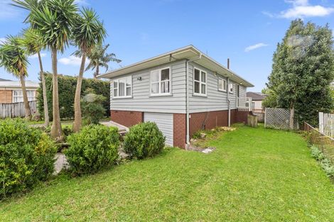 Photo of property in 21 Tawa Crescent, Manurewa, Auckland, 2102
