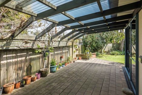 Photo of property in 8 Leigh Place, Paraparaumu Beach, Paraparaumu, 5032