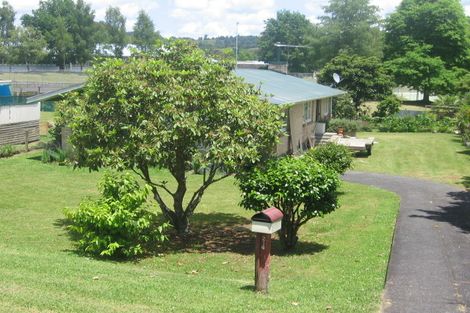 Photo of property in 214 Golf Road, Taumarunui, 3920