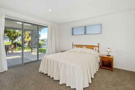 Photo of property in 45 One Tree Point Road, One Tree Point, 0118