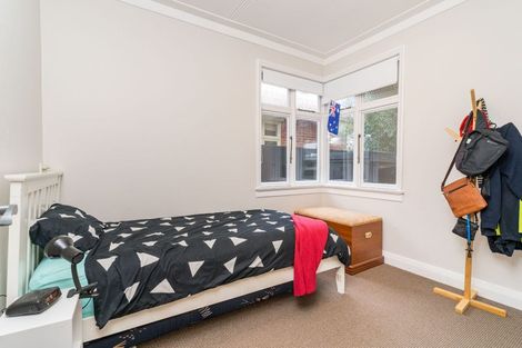 Photo of property in 16 Wycolla Avenue, Saint Clair, Dunedin, 9012