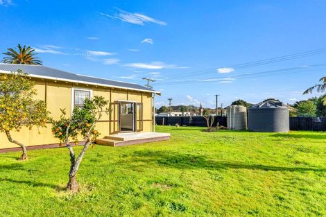 Photo of property in 5 Banks Street, Tolaga Bay, 4077