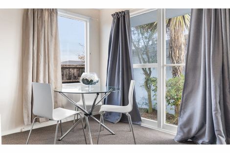 Photo of property in 4 Gresford Street, Edgeware, Christchurch, 8013