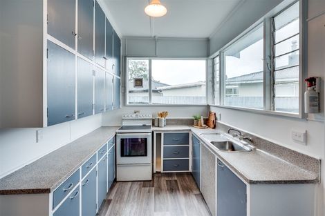 Photo of property in 279 Kennedy Road, Onekawa, Napier, 4110