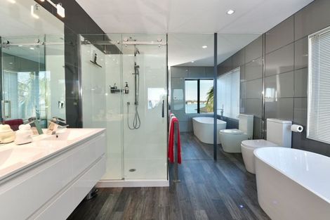 Photo of property in 803 Whangaparaoa Road, Manly, Whangaparaoa, 0930