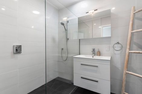 Photo of property in 103 Bellona Road, Whangamata, 3620