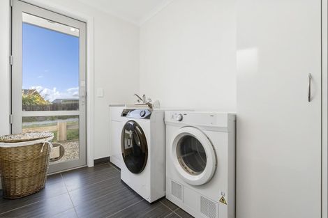 Photo of property in 39 Nichol Street, Lake Hawea, Wanaka, 9382