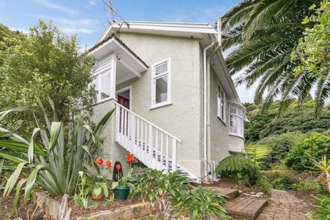 Photo of property in 79 Ngaio Gorge Road, Ngaio, Wellington, 6035