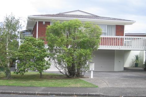 Photo of property in 28 James Evans Drive, Northcote, Auckland, 0627
