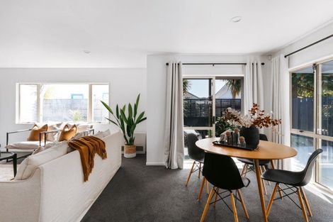 Photo of property in 91a Simpson Road, Papamoa Beach, Papamoa, 3118