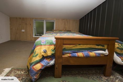 Photo of property in 787 Scenic Drive, Henderson Valley, Auckland, 0612