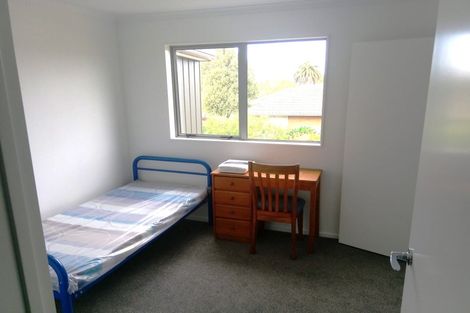 Photo of property in 17 Ngae Place, Mangere East, Auckland, 2024