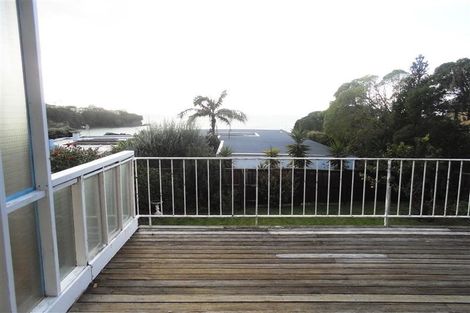 Photo of property in 17a Bournemouth Terrace, Murrays Bay, Auckland, 0630