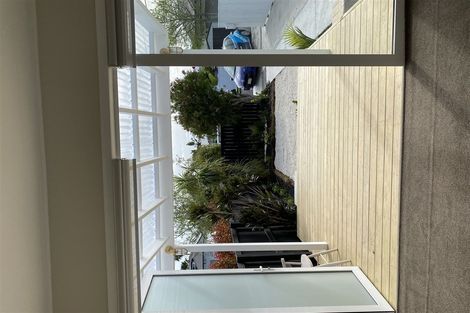 Photo of property in 70 Alverston Street, Waterview, Auckland, 1026