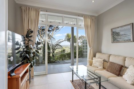 Photo of property in 291 Forest Hill Road, Waiatarua, Auckland, 0612