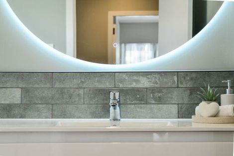 Photo of property in 28 Totara Drive, St Andrews, Hamilton, 3200