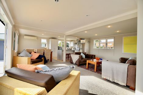 Photo of property in 9 Uenuku Avenue, Raglan, 3225