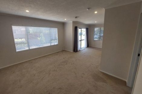 Photo of property in 29 Durrell Way, Rolleston, 7614