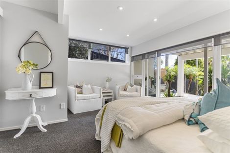 Photo of property in 13 Callender Place, Shelly Park, Auckland, 2014