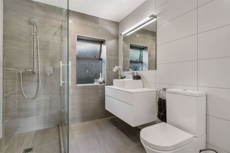 Photo of property in 12 Pine Terrace, Howick, Auckland, 2014