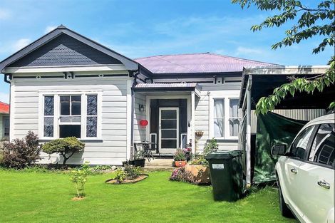 Photo of property in 15 Cadman Street, Dannevirke, 4930