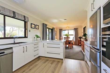 Photo of property in 55 Ferry Road, Clive, 4102