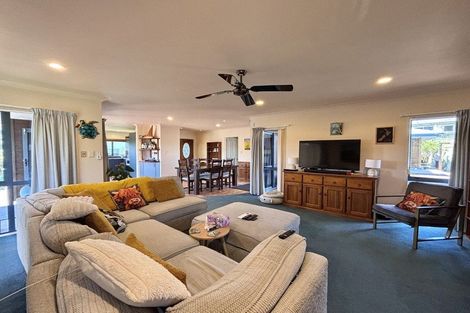 Photo of property in 12 The Fairway, Whakatane, 3120