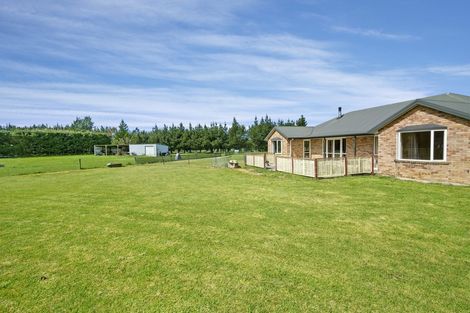 Photo of property in 17 Scarlet Oak Drive, West Melton, Christchurch, 7671