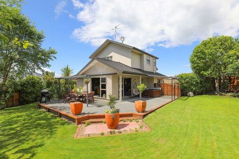 Photo of property in 41 Kinder Street, Acacia Bay, Taupo, 3330