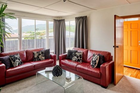 Photo of property in 49a Piko Street, Titahi Bay, Porirua, 5022