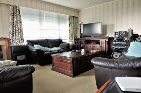 Photo of property in 143 Barrack Road, Mount Wellington, Auckland, 1060