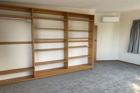 Photo of property in 17 Pioneer Crescent, Helensburgh, Dunedin, 9010