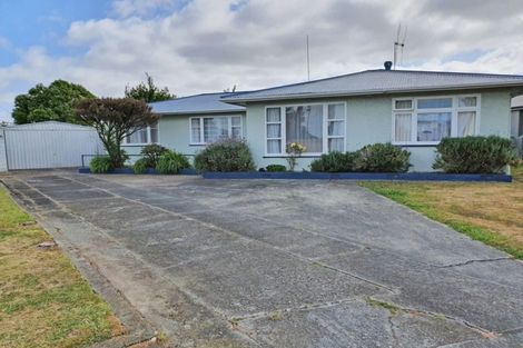 Photo of property in 17 Ilford Place, Awapuni, Palmerston North, 4412