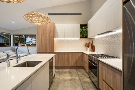 Photo of property in 107 Wattle Place, Whangamata, 3620