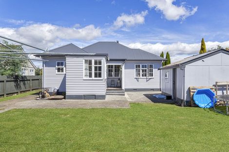 Photo of property in 17 Claudius Street, Dannevirke, 4930