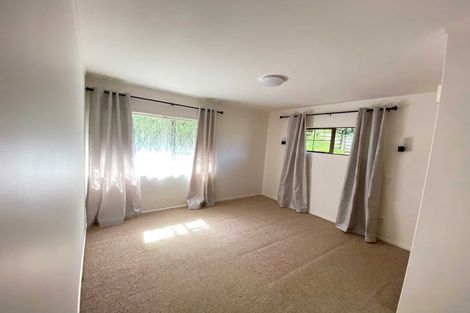 Photo of property in 20 Arahanga Grove, Maupuia, Wellington, 6022