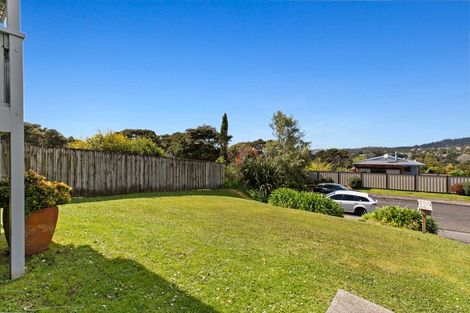 Photo of property in 28 Kotinga Avenue, Glen Eden, Auckland, 0602