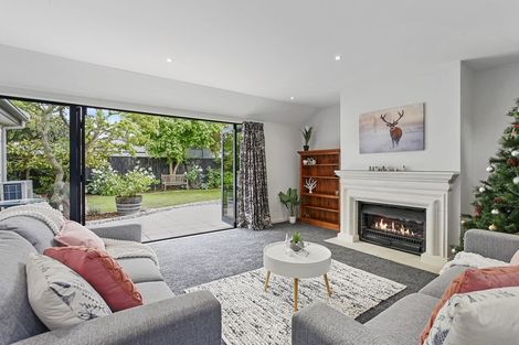 Photo of property in 17 Marsack Crescent, Halswell, Christchurch, 8025