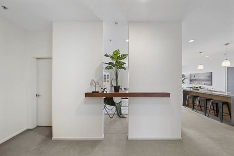 Photo of property in Stadium Garden Flats, 509/107 Thorndon Quay, Pipitea, Wellington, 6011