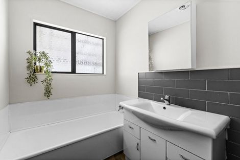 Photo of property in 47 Ryan Crescent, Greenmeadows, Napier, 4112