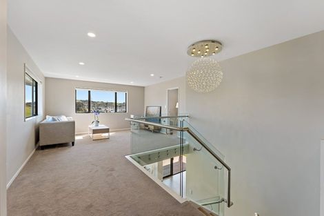 Photo of property in 1 Parkview Drive, Gulf Harbour, Whangaparaoa, 0930