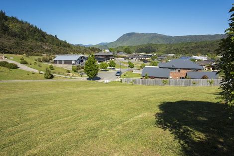 Photo of property in 7 Fantail Heights, Picton, 7220