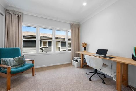 Photo of property in 29 Glenfern Road, Mellons Bay, Auckland, 2014